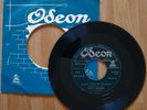 Cliff Richard Shadows Rare 45 Odeon PERU' please Don't tease+ Company sleeve