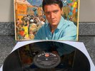 VINYL LP ELVIS PRESLEY ROUSTABOUT UK 1ST MONO PRESS 1964 RD-7678 RED DOT VG+/VG+