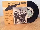 THE DANISH SHARKS [SHAKING THE BATTLE MAN] EX/MINT SURF GARAGE BEAT 45 Triola
