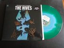 THE HIVES THE DEATH OF RANDY FITZSIMMONS SIGNED GREEN VINYL LP .WITH PHOTO PROOF