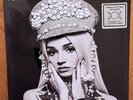 SEALED POPPY AM I A GIRL (UE) URBAN OUTFITTERS RED 500PCS LIMITED EDITION