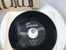 PRISTINE BEATLES SWAN S-4152-S 'SHE LOVES YOU' WITH PICTURE SLEEVE
