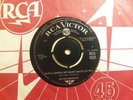 Elvis Presley – Santa Bring My Baby Back (To Me) 7” RCA 1025 1960s RCA Victor