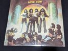 KISS 1977 LOVE GUN ORIGINAL SEALED LP / MINT -NEAR MINT / RARE CRC HYPE STICKER