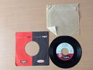 Assez Rare 45T Vogue Johnny Chante En Anglais ( 2 Pochettes D’origine )