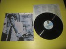 TOM WAITS - BOUNCED CHECKS - ASYLUM AS K 52316 NM/NM INNER,TESTI 1ST. 1981 EU
