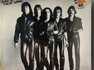 *SEALED* SCORPIONS - LOVE AT FIRST STING - Vinyl RECORD LP 822 038-1 M-1 HYPE