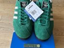 ADIDAS Dublin Paddy Green St Patrick’s Day UK 9 B27859 BNIBWT Metal Badge Berlin