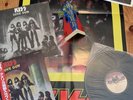 KISS-LOVE GUN-ORIGINAL JAPAN G/F VINYL LP W GUN, INNER+EXTRAS PAUL GENE ACE PETE