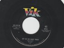 ROCKABILLY 45 -JOE CLAY-  GET ON THE RIGHT TRACK  / CRACKER JACK -HEAR -1956 VIK