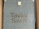 NEW  TAYLOR SWIFT MIDNIGHTS VINYL COLLECTOR'S CASE BLUE LIMITED EDITION In Hand