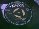 ROCK N ROLL JOHNNY CASH 'HOME OF THE BLUES/ GIVE MY LOVE 'LONDON 45HLS8514 NR M