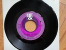Gladys Knight & The Pips - Just Walk in My Shoes / Stepping Closer To Your Heart