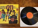 Miles Davis - On The Corner - Vinyl LP Album 1972 OG Columbia 31906 VG+/VG+