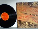 AC / DC 'TNT' VINYL LP. EXC COND. MADE IN NEW ZEALAND. APLP 016
