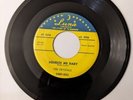 The Crystals Come To Me Darling / Squeeze Me Baby Luna Records 45 RPM