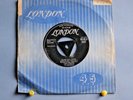 CARL PERKINS – GLAD ALL OVER -2 TRACK 1958 7” SINGLE – TRI - LONDON 45-HLS 8527