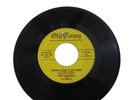 45 RECORD - RUTH MCFADDEN - DARLING LISTEN TO THE WORDS OF THIS SONG