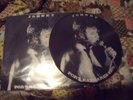 SUPERBE ET RARE 33T PICTURE DISC  JOHNNY HALLYDAY port barcares