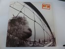 PEARL JAM Vs 1993 EPIC  474549 1 LP NEAR MINT 1ST ORIGINAL PRESS VERY NICE.