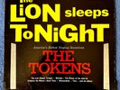 THE TOKENS THE LION SLEEP TONIGHT RARE STEREO NEAR MINT LP