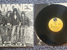 RAMONES Selt Titled ORIGINAL FIRST PRESS punk 1976 INSERT Beat Is On The Brat