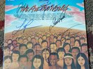 Michael Jackson (+5) signed WE ARE THE WORLD 1985 LP US2-05179