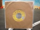1 x 1955 er US Sun Single Elvis Presley Baby Let's Play House Sun 217