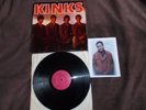 THE KINKS DEBUT ALBUM FIRST PRESS RARE AND ORIGINAL EX. WITH SIGNED PHOTO.