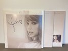 Taylor Swift  The Tortured Poets Department Vinyl + Signed Photo w/ RARE Heart