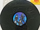 Kiss Creatures Of Night Double vinyl Etched autographs Friend of the Band Gift