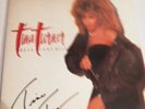 TINA TURNER: Break Every Rule Vinyl mit Originalautogramm.