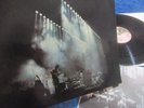 GENESIS  SECONDS OUT  WIE NEU / MINT 1st ISSUE 1977 / 