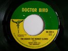 JUSTIN HINES & THE DOMINOES HIGHER THE MONKEY CLIMBS DOCTOR BIRD DB-1048 REGGAE