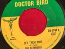 THE DEFENDERS Set Them Free - 1968 UK 7