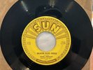 ELVIS PRESLEY SUN 215  Milkcow Blues Boogie bw You’re A Heartbreaker 45