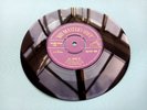 ELVIS PRESLEY ALL SHOOK UP 57 UK GOLD PUSH OUT CASTLE CENTRE VINYL 7