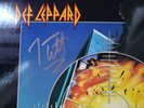 HAND SIGNED Joe Elliott 1980s EXCELLENT Def Leppard – Pyromania 810308  LP33