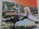 Extremely good vinyl. Led Zeppelin Houses of the Holy. 1973 with lyrics.
