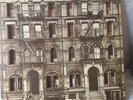 Led Zeppelin - PHYSICAL GRAFFITI. NEAR MINT 1975 VINYL LP. FIRST PRESS . DBL LP