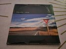 PEARL JAM yield 1998 ORIGINAL 1ST PRESS U.S. EPIC DIE-CUT COVER SEALED LP