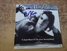 HAND SIGNED 1977 EXCELLENT Andy Gibb I Just Want To Be Your Everything SLEEVE 45