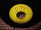 MALCOLM YELVINGTON-DRINKING WINE SPODEE-O- w PUSHMARKS NM-NOS RARE SUN 211 45