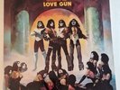 KISS  1977  