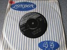 DARLENE LOVE - (IT'S A) MARSHMALLOW WORLD / A FINE FINE BOY - CHRISTMAS 1963
