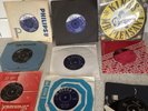 7 inch vinyl record the kinks , the who , small faces Spencer Davi’s group