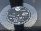 ELVIS PRESLEY UK 1957   R.C.A   78   GOT A LOT O'  LIVIN' TO DO         RCA 1020
