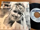 OLIVIA NEWTON JOHN 