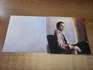 AUTOGRAPHED 1970s VG++ Paul Simon Greatest Hits COVER ONLY NO LP