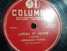 HERMANAS PADILLA CON LOS COSTEÑOS